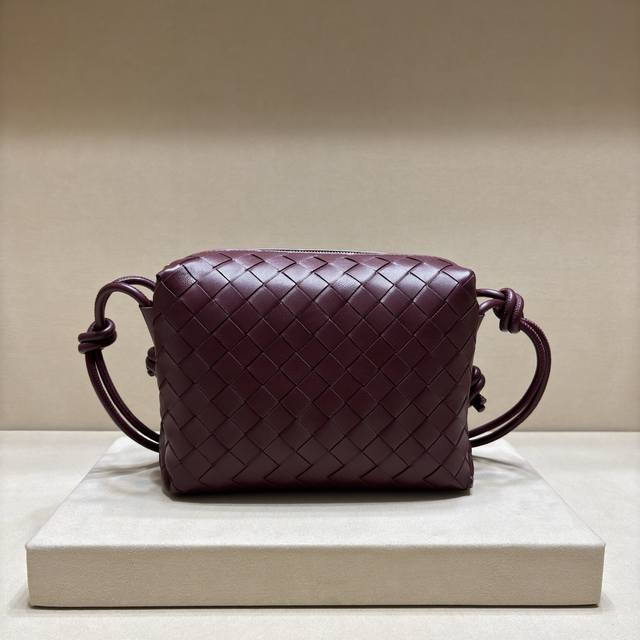 Authentic New Knitted Small Square Bag Most Of The Existing Styles Are Trendy Bu