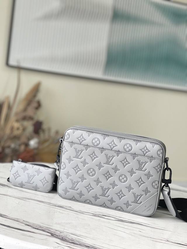 Top-Tier Original M4 4 This Duo Messenger Bag Showcases The Modern Reinterpretat