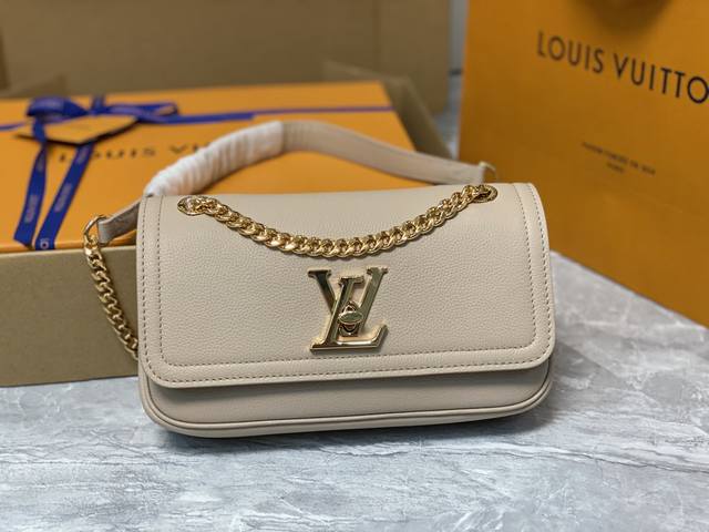 Top-Tier Authentic M22303 Gray M22304 Full-Leather Chain Bag Series Lockme East