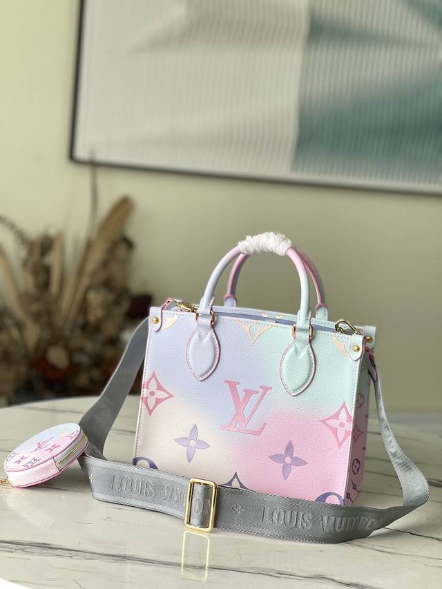 Top-Tier Original M59856 This Onthego Small Handbag Features A Monogram Canvas R