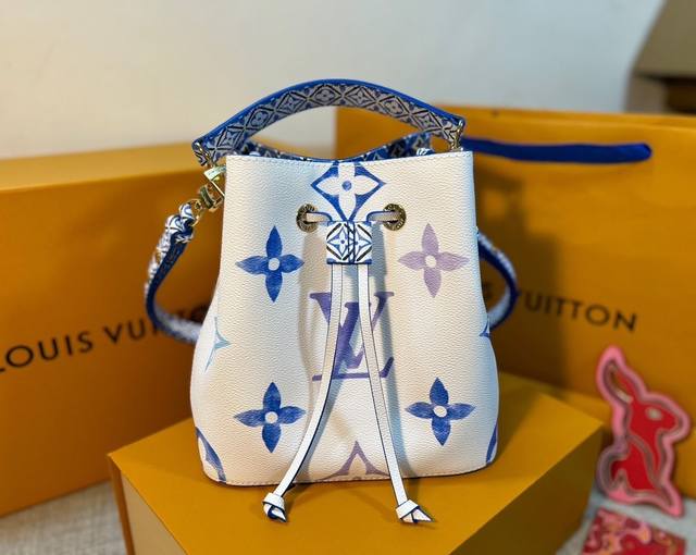 Top-Tier Authentic Replica Exclusive New M22986 Blue. This Neono