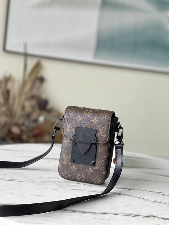 Top-Tier Original M81522 Vintage Monogram New S-Lock Vertical Wearable Wallet Fe