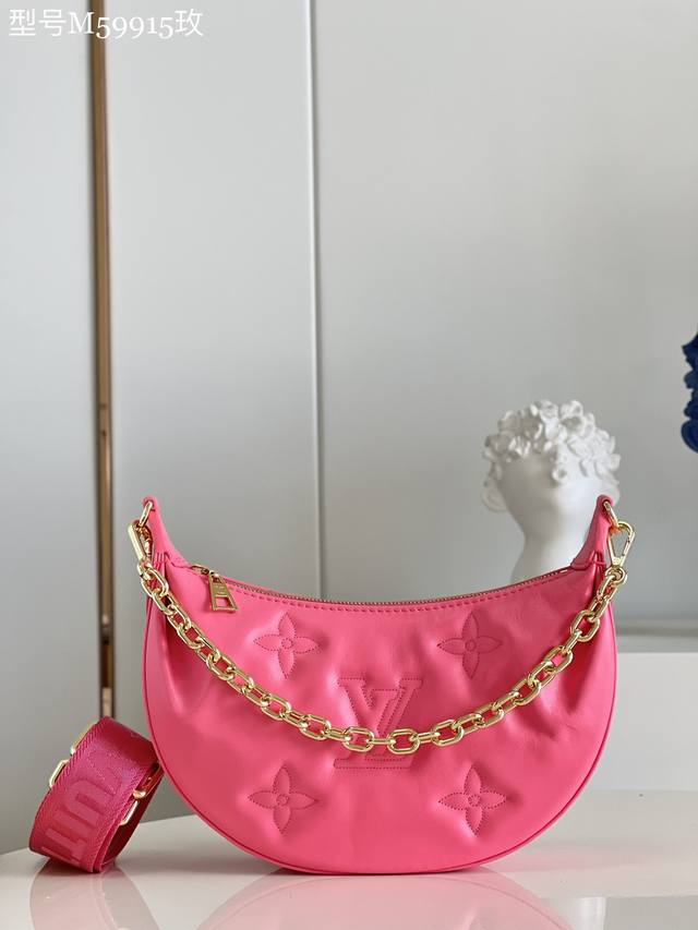 Top-Tier Original Factory M59915 Rose This Over The Moon Moon Handbag Features A