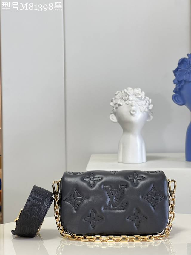 Top-Tier Original M81398 Black This Wallet On Strap Handbag From The Bubblegram