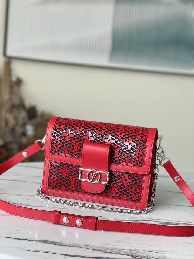Top-Tier Original Factory M20590 Nicolas Ghesqui