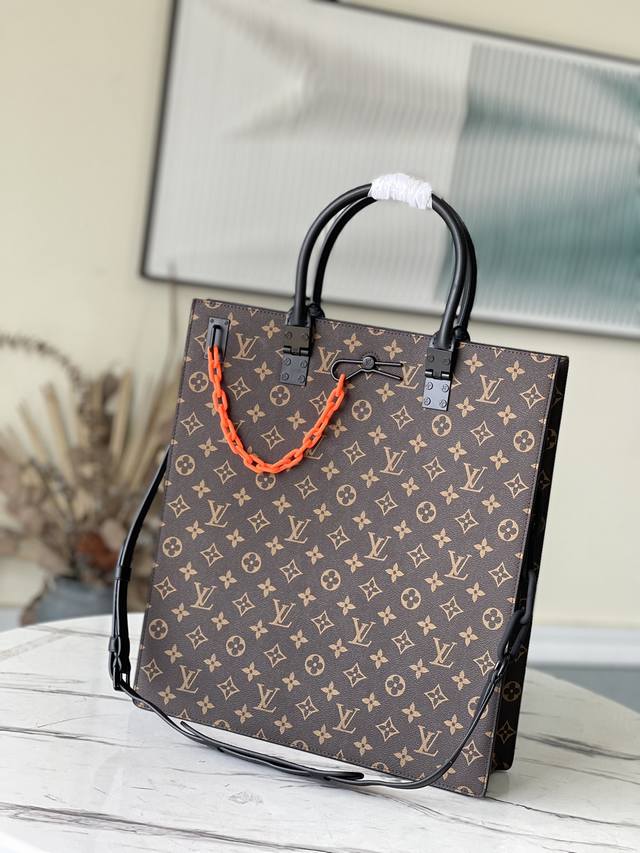 Top-Tier Original Factory M44475 Men's Art Director Virgil Abloh Infuses The Cla