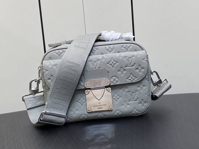 Top-Tier Original Factory M23512 Gray Full-Leather Embossed Mailbag Series. This