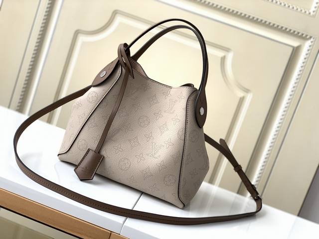 Top-Tier Original M54351 Gray Hina Small Handbag With A Dual-Design Body, Featur