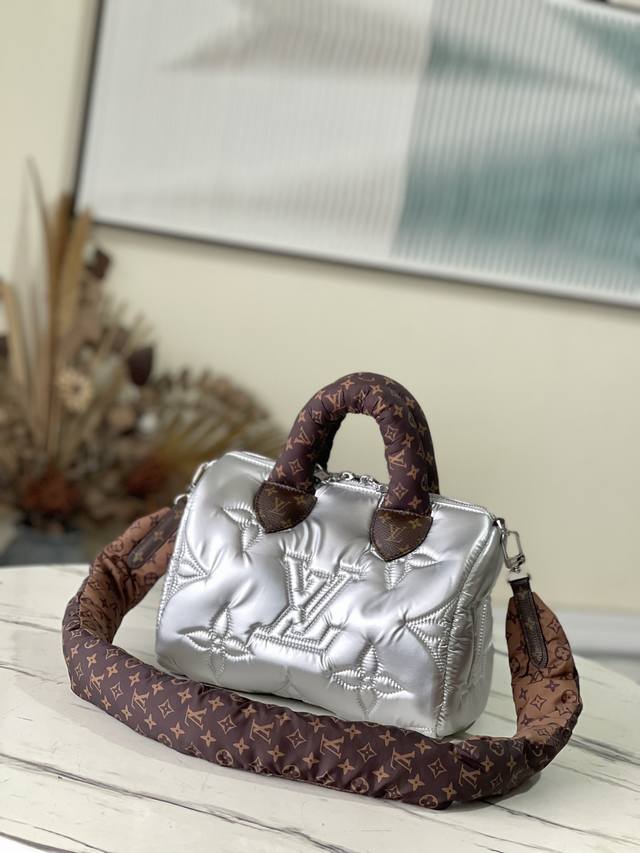 Top-Tier Original Factory M20973 Silver This Speedy Bandouli