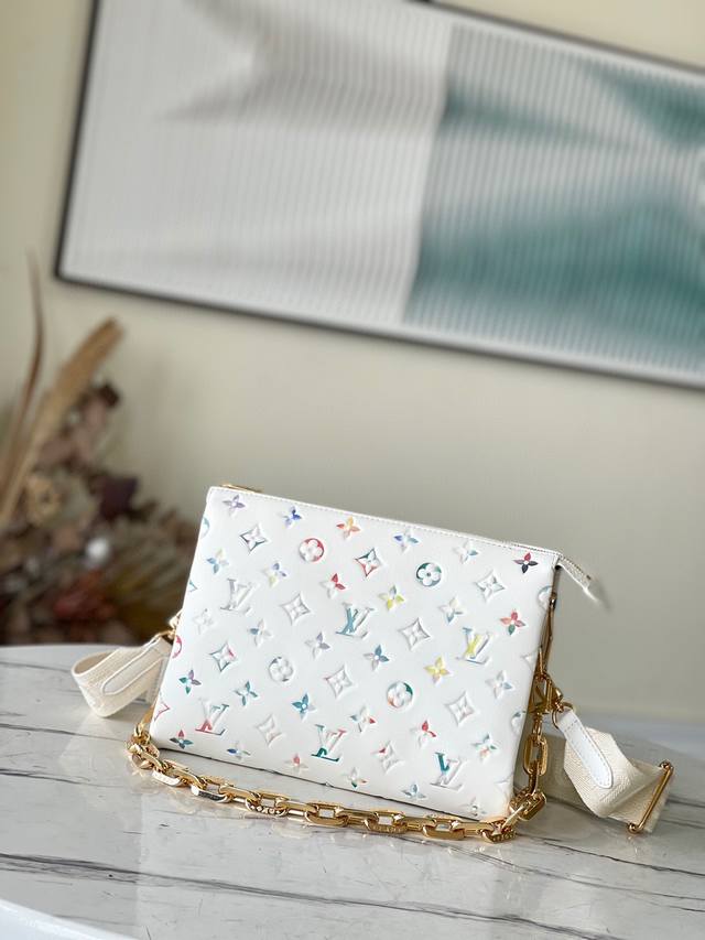 Top-Tier Original Factory M21209 Off-White Full-Leather Chain Bag Series M57 Cou
