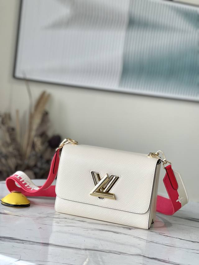 Top-Tier Original M20681 White This Twist Medium-Sized Handbag Is Crafted From E