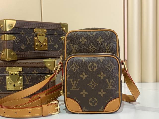 Top-Tier Original Factory Amazone Handbag M14014 Yellow Leather The Fashionable