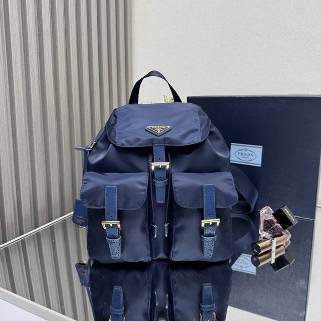 Premium Original Single Gold Buckle Classic Backpack 1Bz677 Golden Hardware This