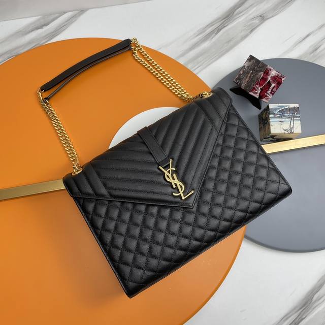 Original Order ##Superb, Medium-Sized Grain-Embossed Quilted Genuine Leather Env