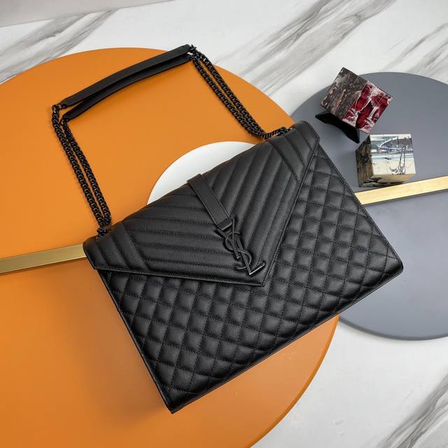 Original Order ##Superb, Medium-Sized Grain-Embossed Quilted Genuine Leather Env