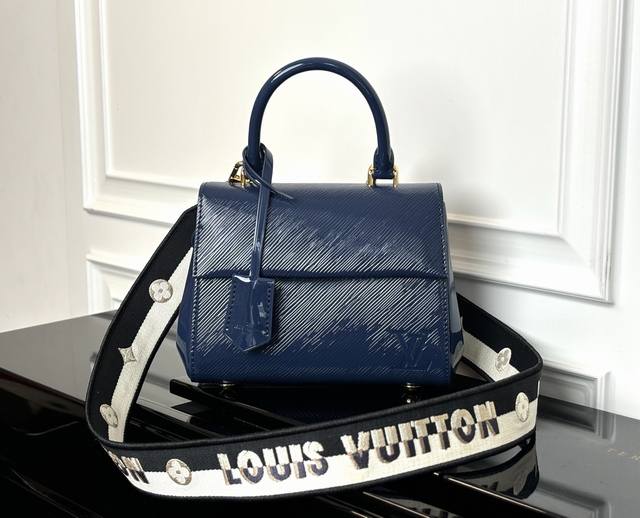 Top-Grade Genuine Denim M58928 Blue New Cluny Mini Shiny Leather Wrinkle In-Stor