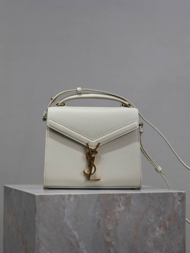 White Gold Buckle Caviar Cassandra Mini Handbag!The Unique Design Of This Series