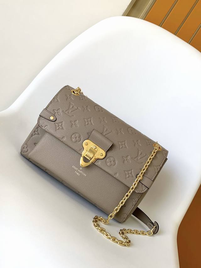 M44151 Black M44929 Apricot Top-Grade Genuine Leather Crafted From Smooth And Em
