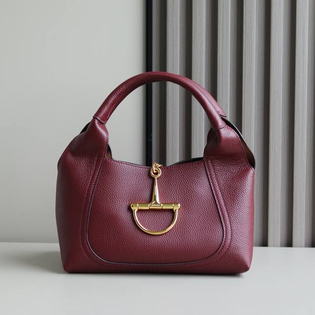 Top 'one This Gucci Softbit Series Shoulder Bag Features A Meticulously Crafted