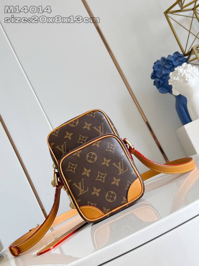 Top-Grade Original M14014 Vintage The Fashionable Amazone Crossbody Bag Is Craft
