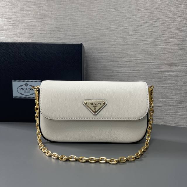 Top-Quality Original Design, New Arrival At The Boutique. This Flap-Style Should