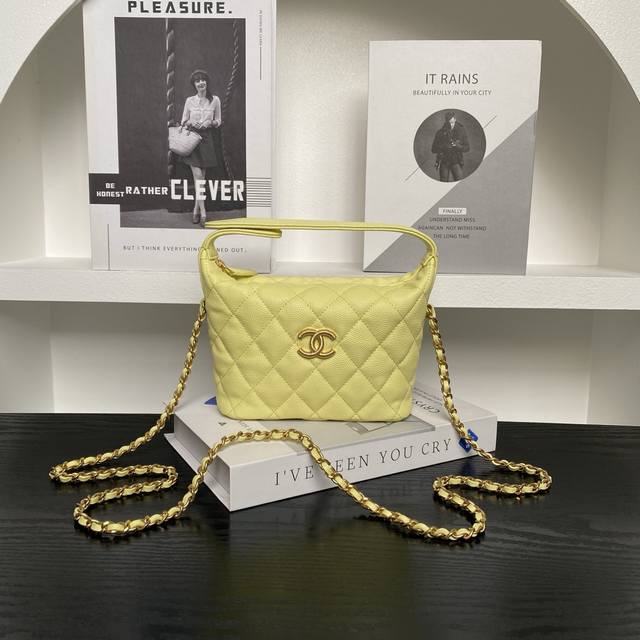 Chane125P Handheld Lunch Box Bag A P5830 Calfskin And Metal Chain Design Style,
