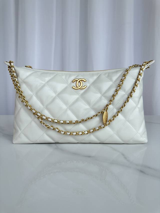 Brand: Chanel Model: As5498 Description: Authentic Quality, Classic Design, At T
