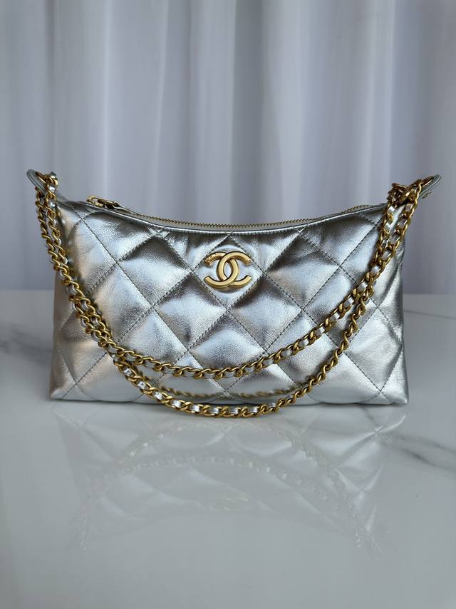 Brand: Chanel Model: As5528 Description: Authentic Quality, Classic Design, Blen