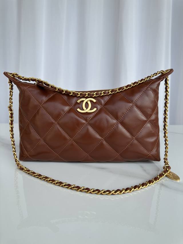 Brand: Chanel Model: As5528 Description: Authentic Quality, Classic Design, At T