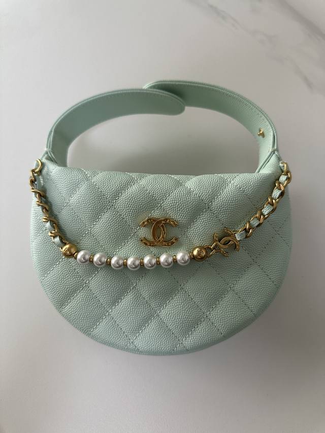 Brand: Chanel Model: A P5960 Description: Authentic Quality, A Classic Masterpie