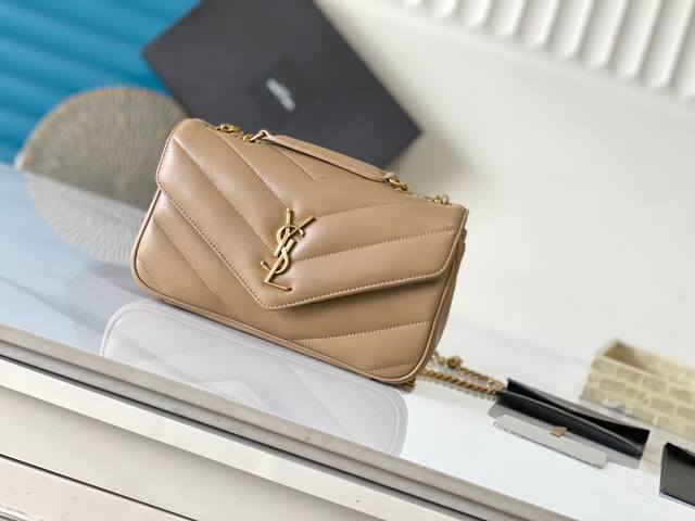 Genuine Leather Early Spring New Small Size Soft Lambskin Envelope-Style Handbag