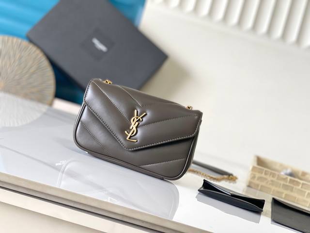 Genuine Leather Early Spring New Mini Soft Lambskin Envelope-Style Handbag With