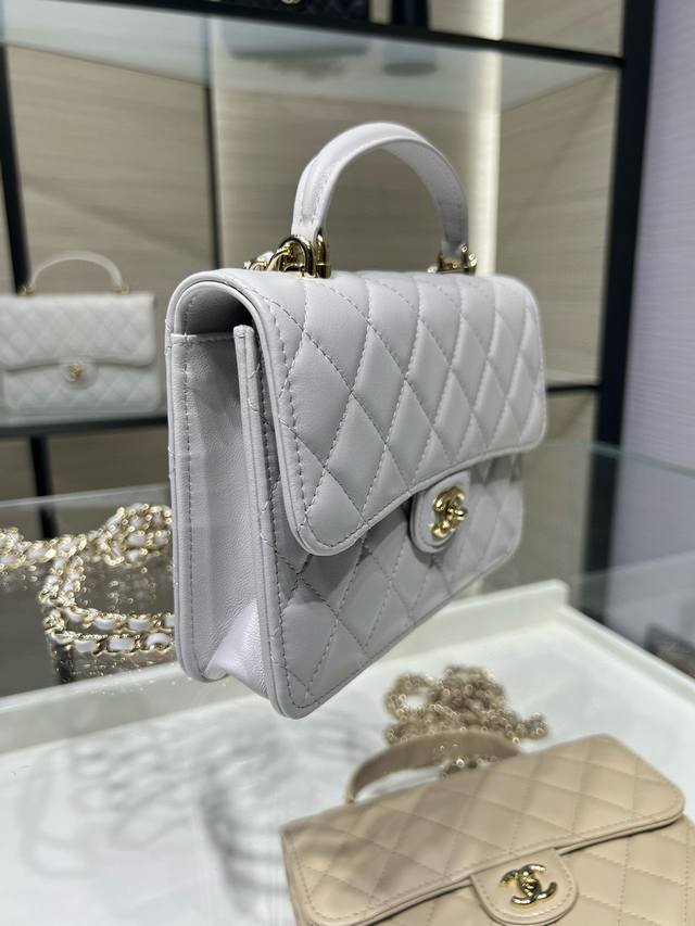 Ohanel 25P New Model Small Lambskin Three-In-One Handle, Backpack, And Shoulder