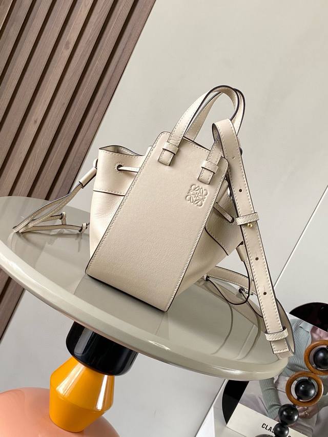 Mini Soft Grained Leather Hammock Drawstring Bag A Versatile Handbag With Soft S