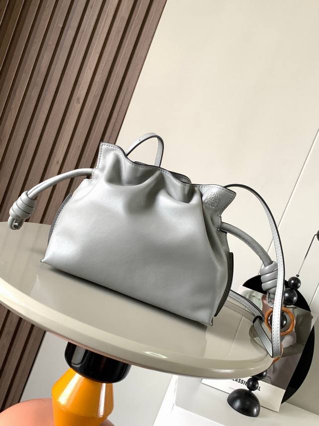 Mini Fortune Bag 23Cm New Napa Leather Flamenco Handbag The Fortune Bag Features