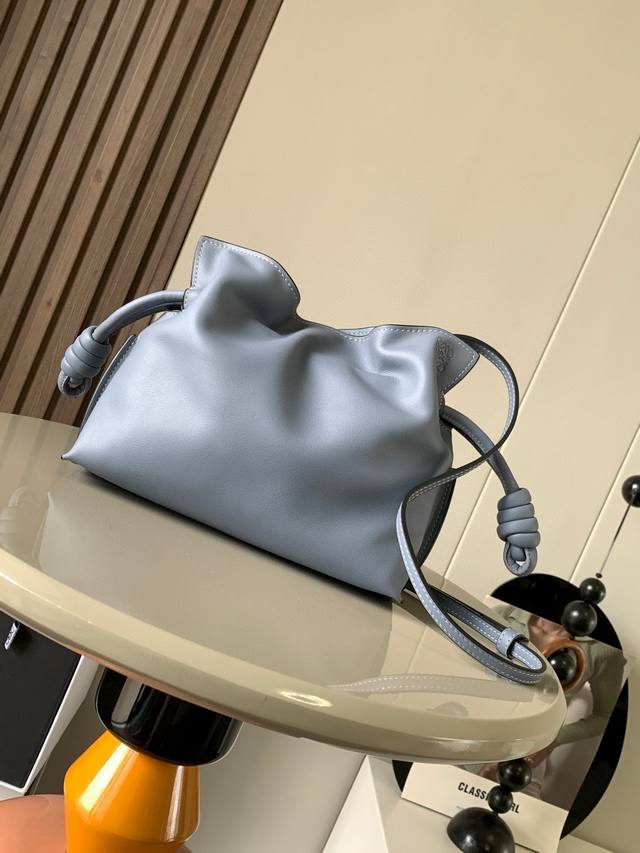 Mini Fortune Bag 23Cm New Napa Leather Flamenco Clutch Bag The Fortune Bag Featu