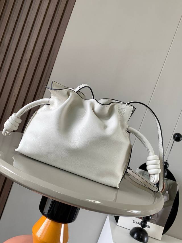 Fortune Bag Mini 23Cm New Napa Leather Flamenco Handbag The Fortune Bag Features
