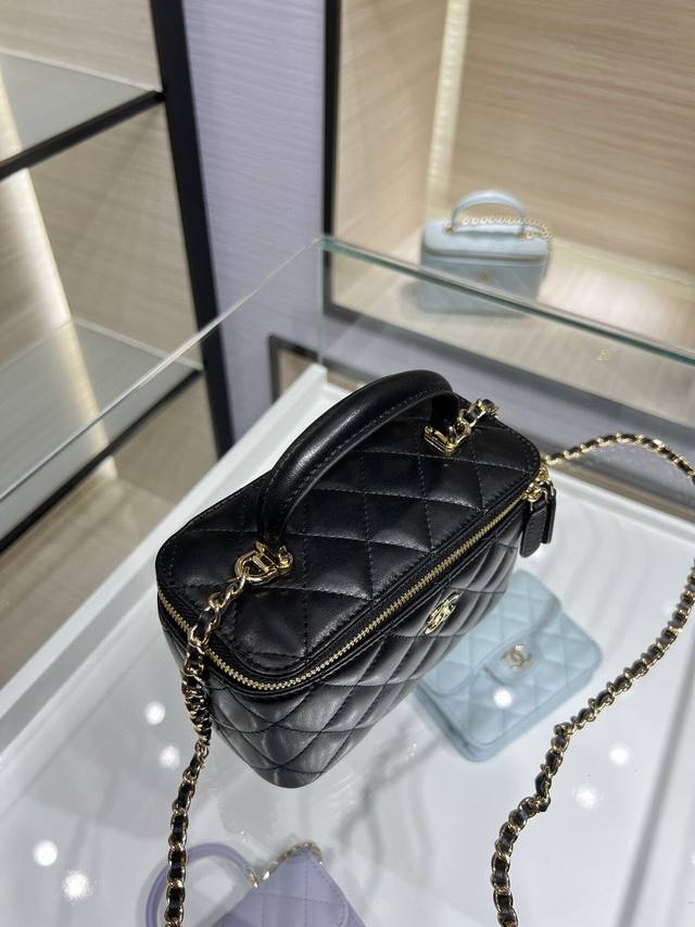 Ohanel 23 New Arrival New Color Latest Model With Built-In Small Mirror Handheld