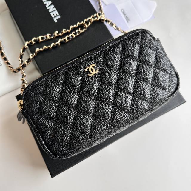 C-Home Extra-Large Capacity Bag 50172 With Caviar-Patterned Embroidery And Gold