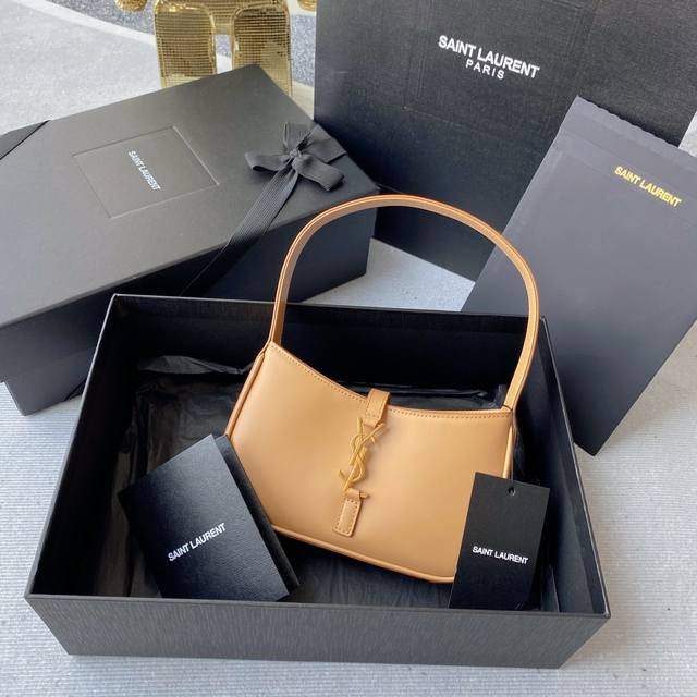 Original Leather Version With Full Counter Packaging Y-Brand's Wildly Popular Un
