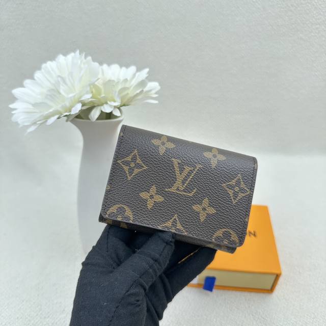 M63801 This Classic Coated Canvas Design Allows You To Carry Business Cards Or C
