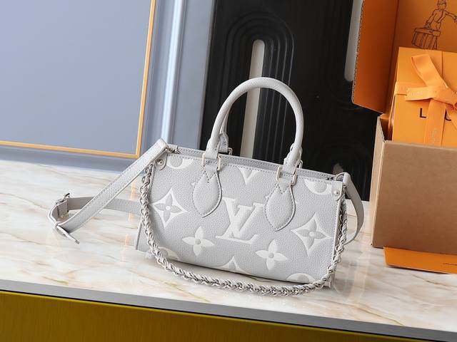 Upgraded Original M14213 M14236 M46653 This Onthego East West Handbag From The L
