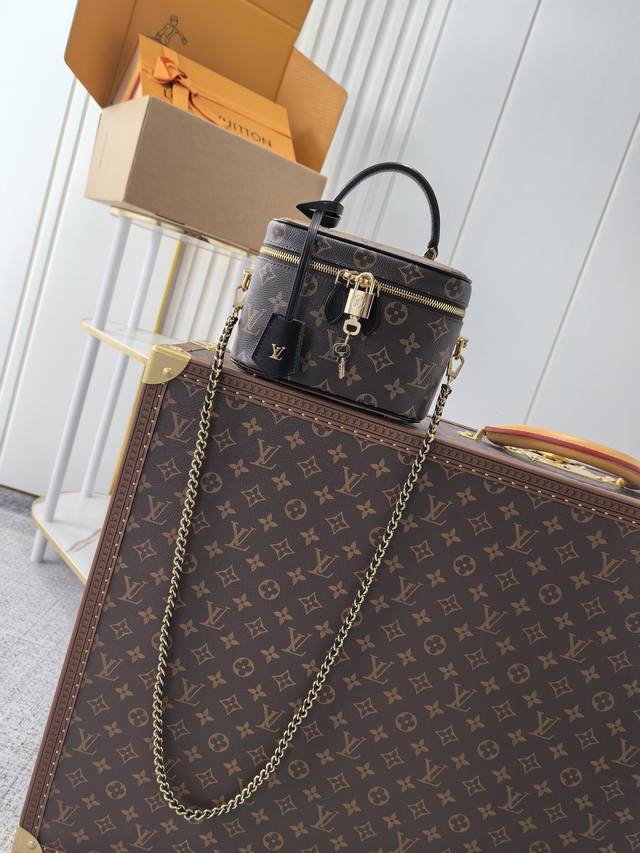 Dynamic Chip Top-Tier Authentic M45165 This Vanity Small Handbag Showcases Nicol