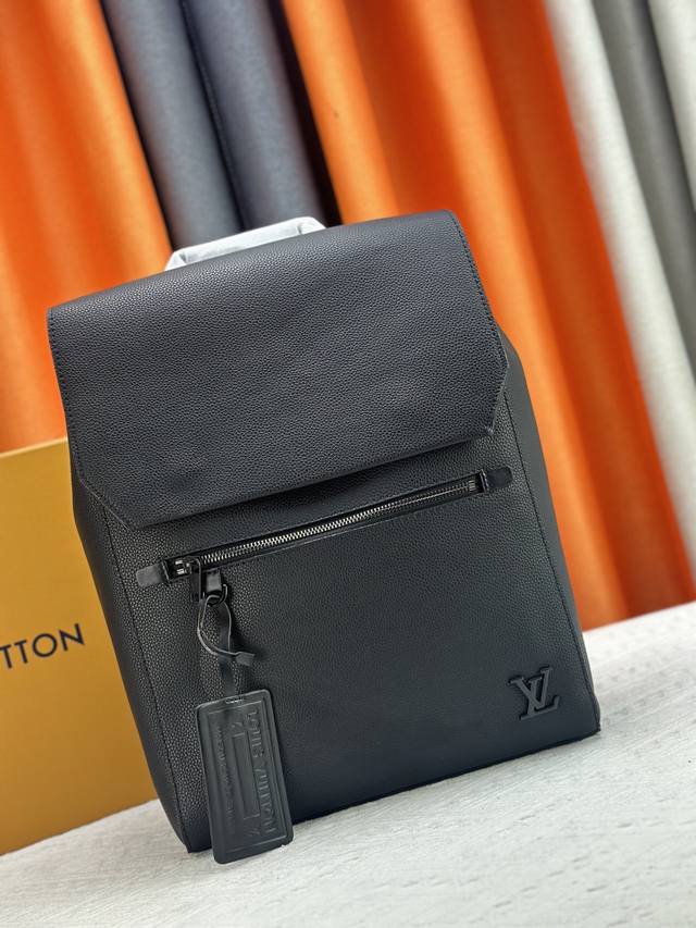 M21367 Brand New Takeoff Double Shoulder Bag Redefines Trends With A Refined And