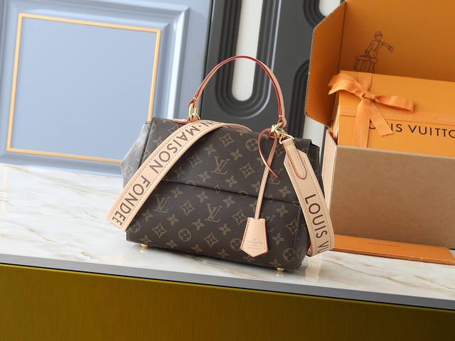 Upgraded Version Of The Original M42738 M44863 The Cluny Bb Handbag Features A T