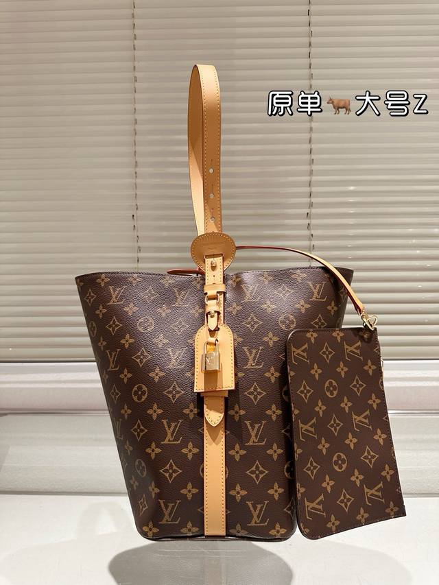 Cowhide Version Large Lv All Inbb Handbag Features Monogram Cowhide Paired With