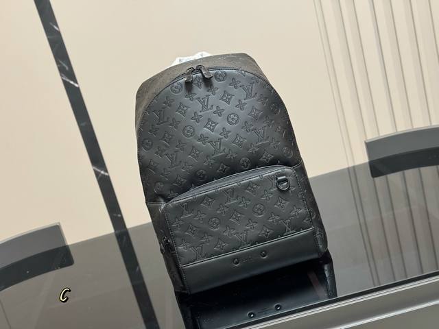 Must-Have Recommendation / High-Fashion Backpack / Lv Discovery Lv's Most Stylis