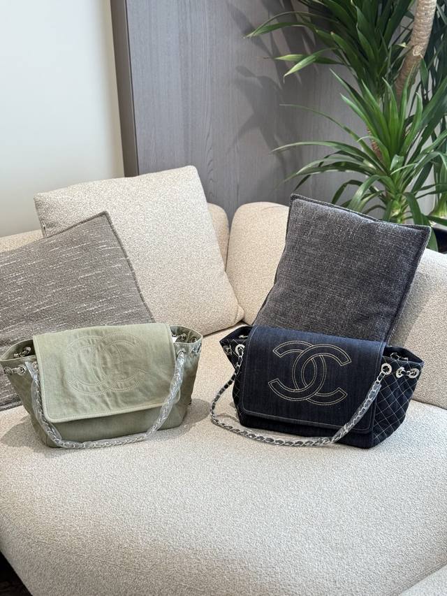 Chanel Denim Tote Bag Fashionable And Casual, Goes With Any Outfit Dimensions: 3