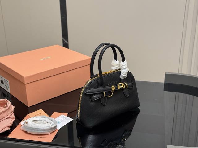 With Box Size: 28*16 Cm Miu Miu Shell Bag, I Really Love This Design! Miu Miu's