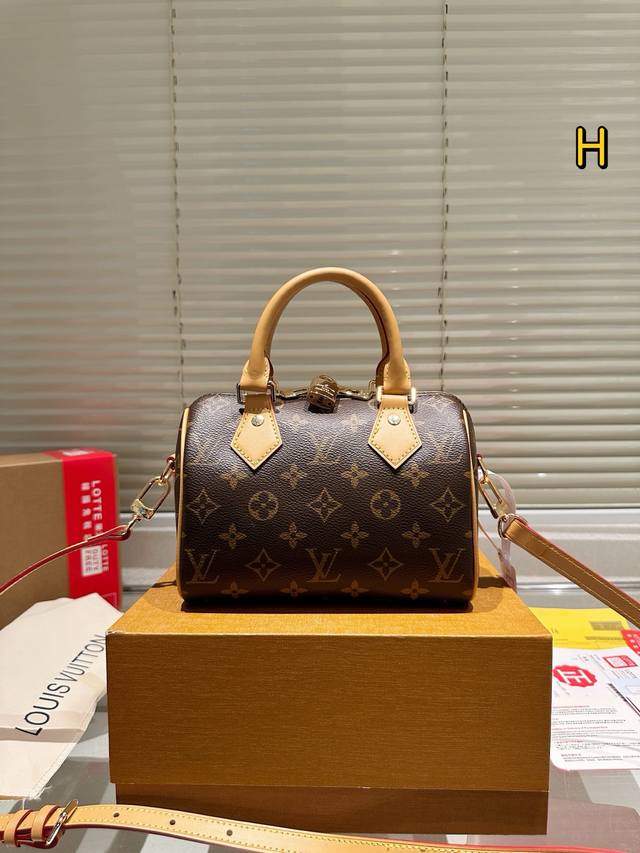 Lv Speedy 20 Handbag Latest Model Leather Shoulder Strap Pillow Bag Vintage Hand